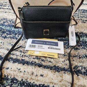 NWT Dooney & Bourke Pebble Grain crossbody handbag